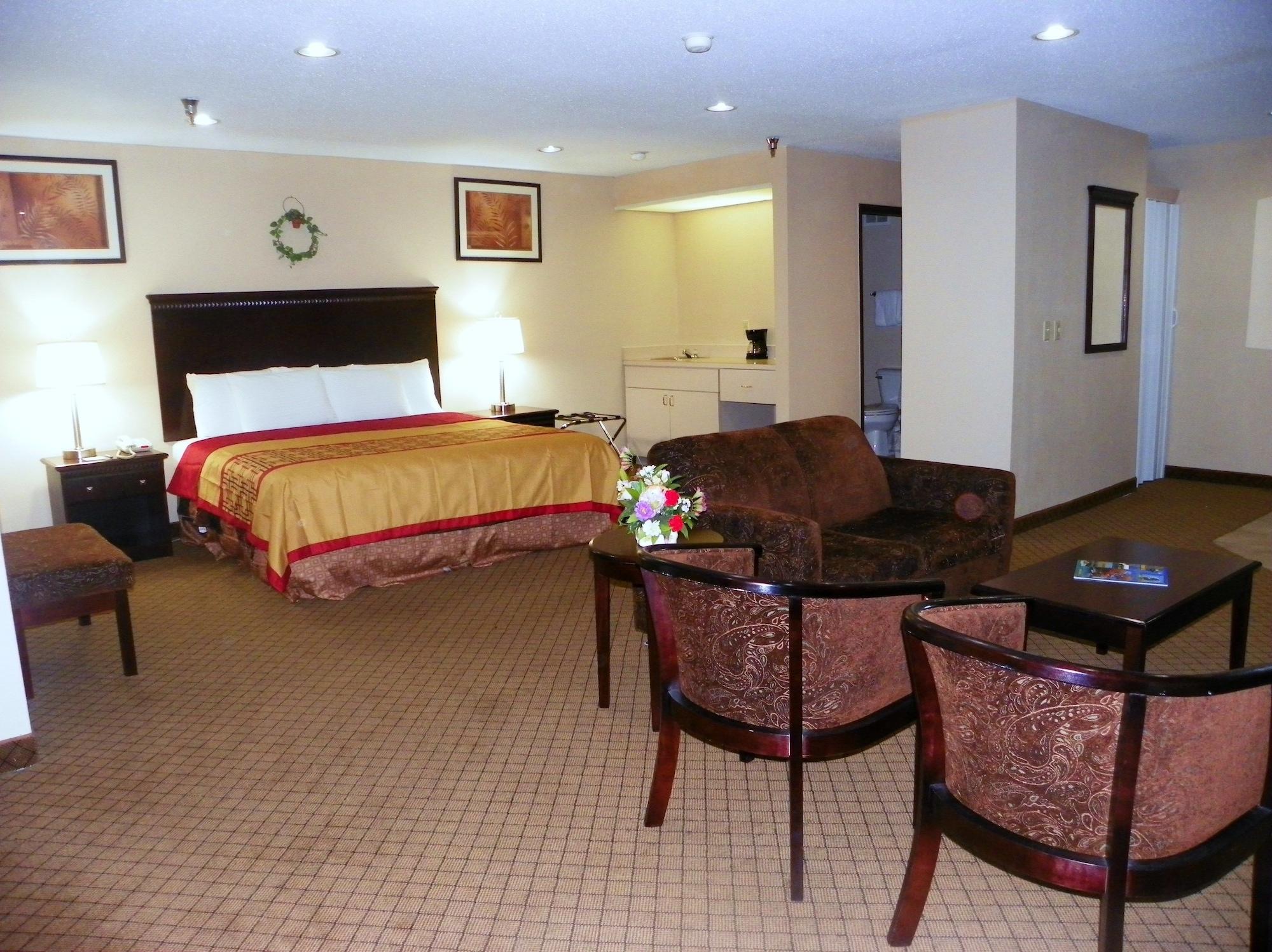 Royalton Inn & Suites Upper Sandusky Extérieur photo