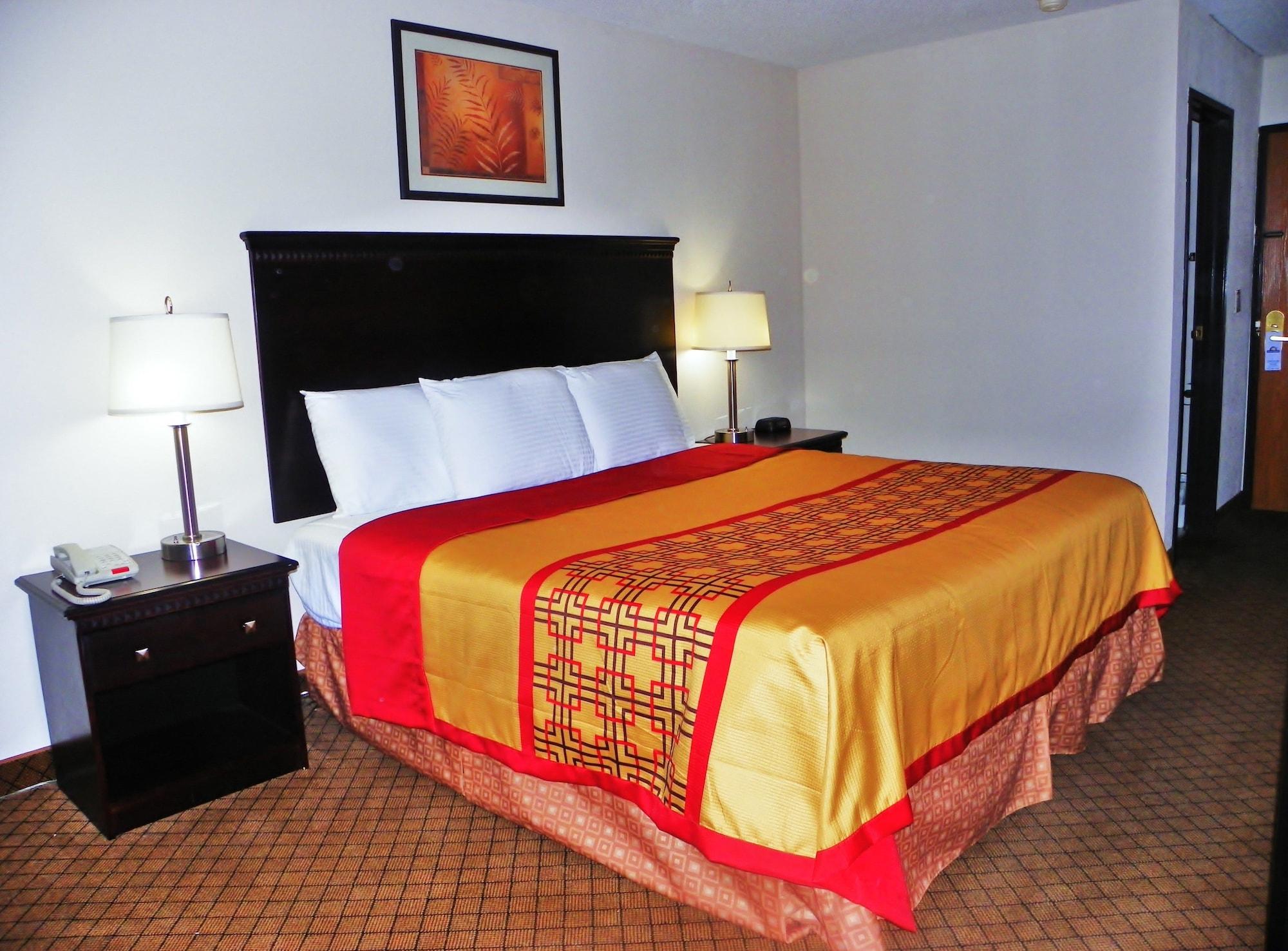 Royalton Inn & Suites Upper Sandusky Extérieur photo