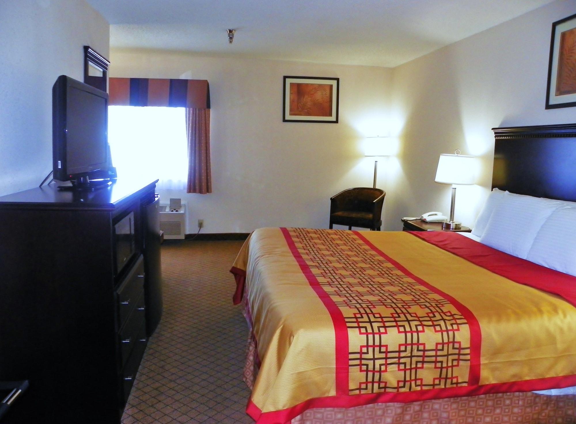 Royalton Inn & Suites Upper Sandusky Extérieur photo