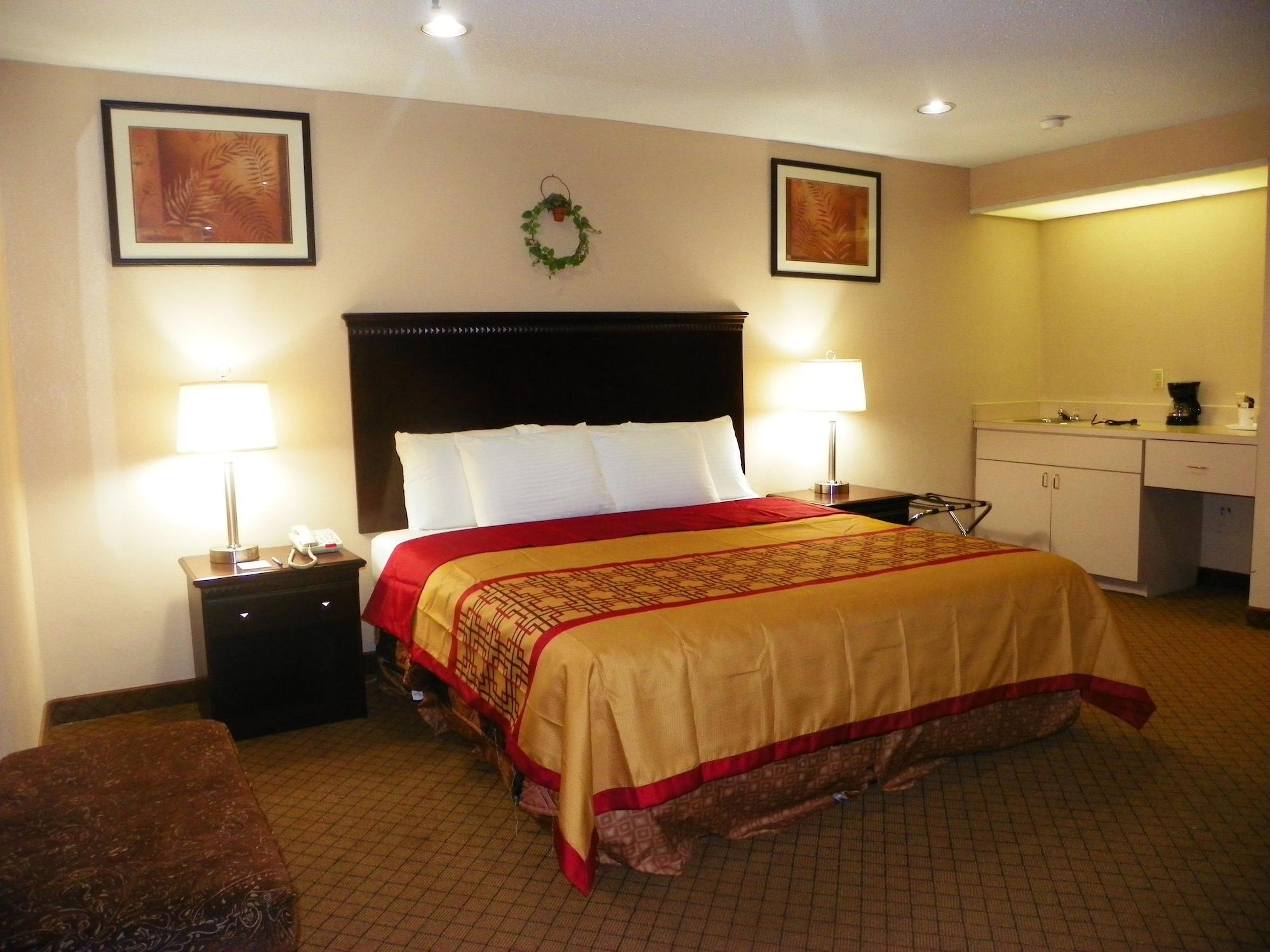 Royalton Inn & Suites Upper Sandusky Extérieur photo